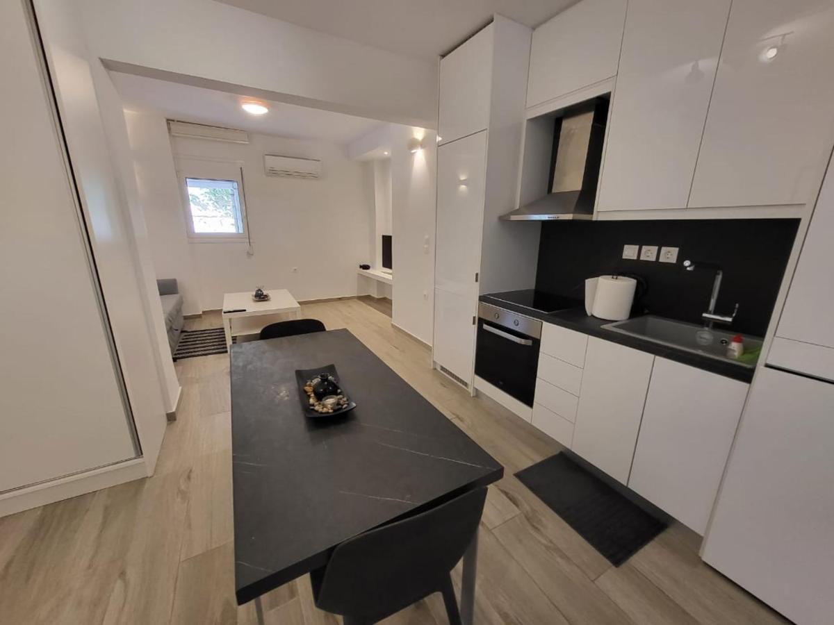 Apartment Near The Center Of Glyfada Athens Exterior photo