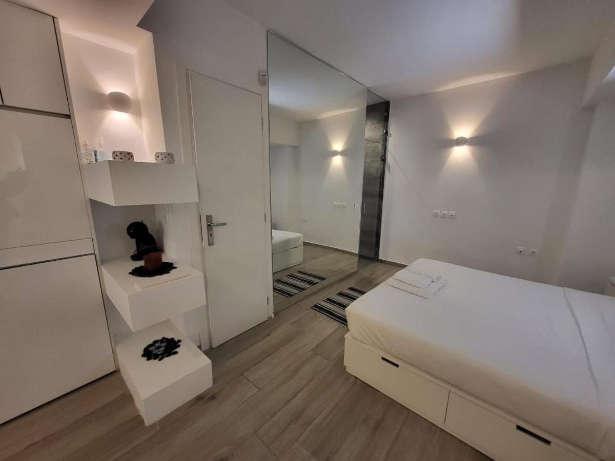 Apartment Near The Center Of Glyfada Athens Exterior photo