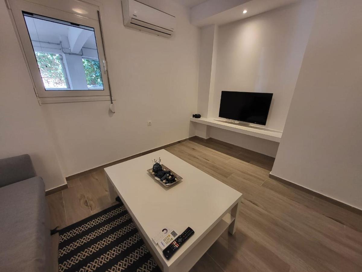 Apartment Near The Center Of Glyfada Athens Exterior photo